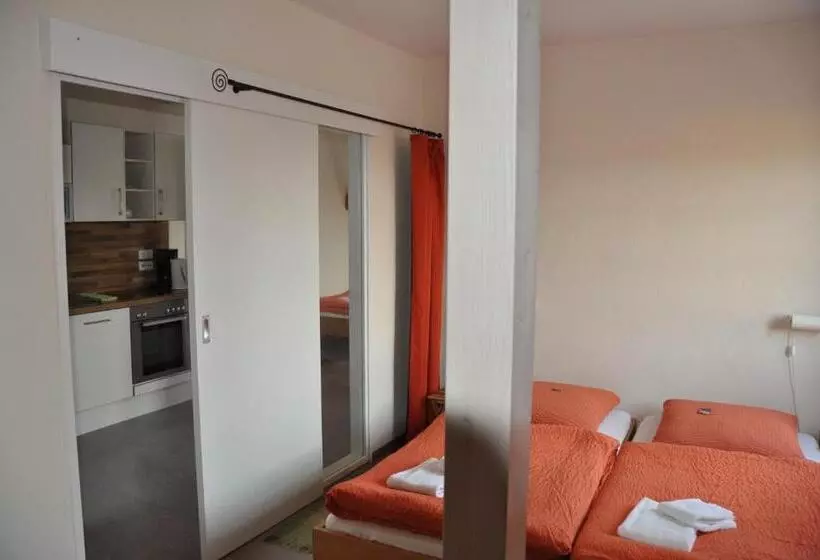 Aamiaismajoitus (B&B) Gästehaus Stuttgart36