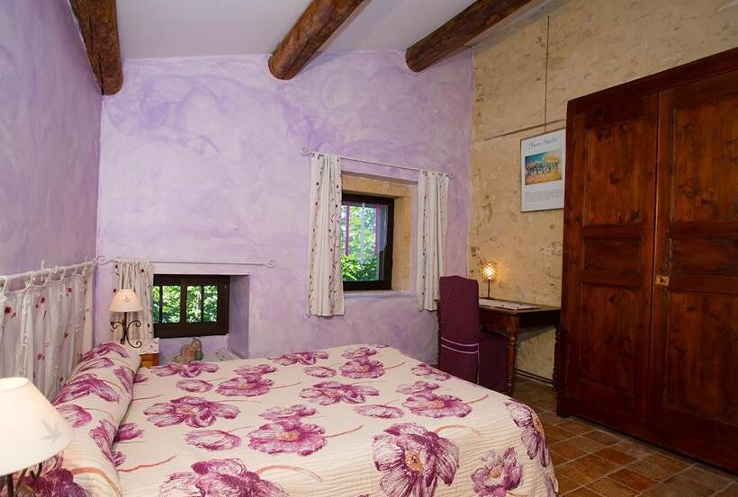 ベッドアンドブレックファースト Maison D Hôtes Lou Geneste