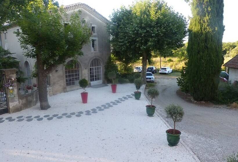 ベッドアンドブレックファースト Mas Moise