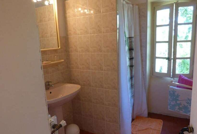 ベッドアンドブレックファースト Mas Moise