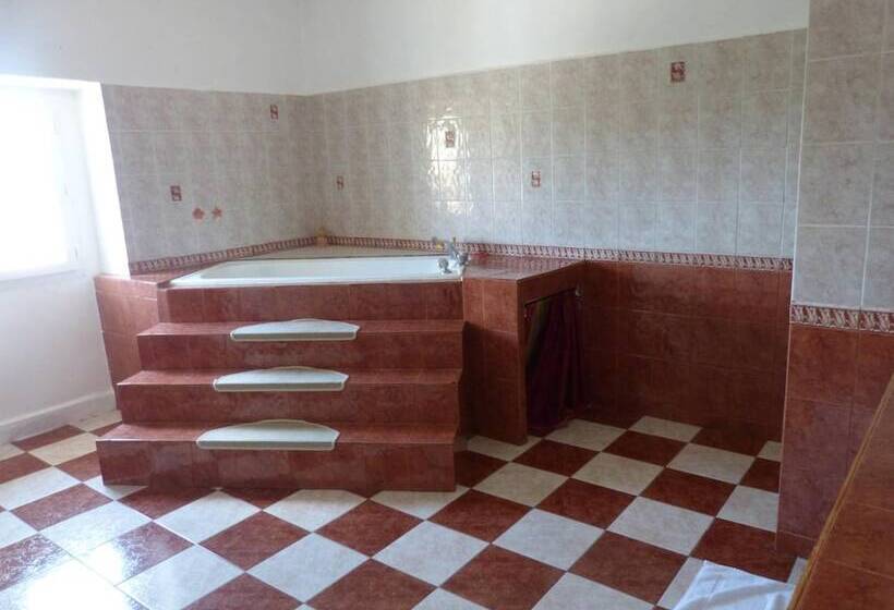 ベッドアンドブレックファースト Mas Moise