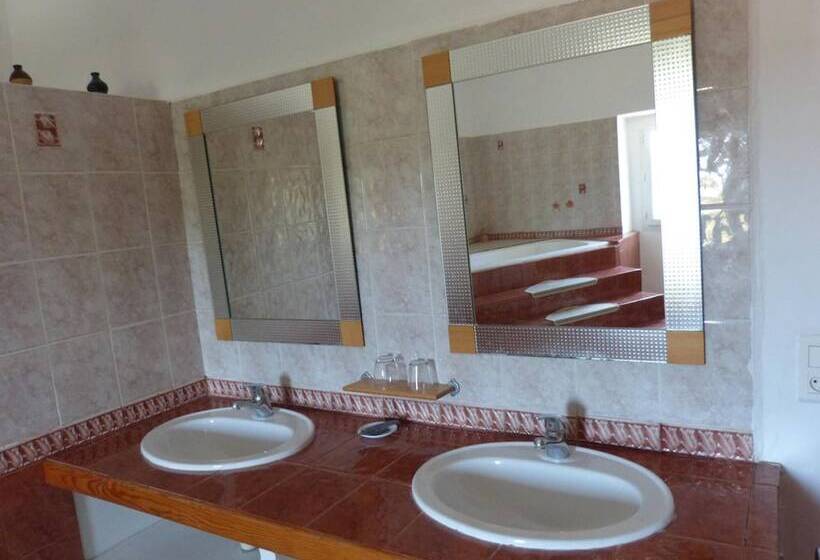 ベッドアンドブレックファースト Mas Moise