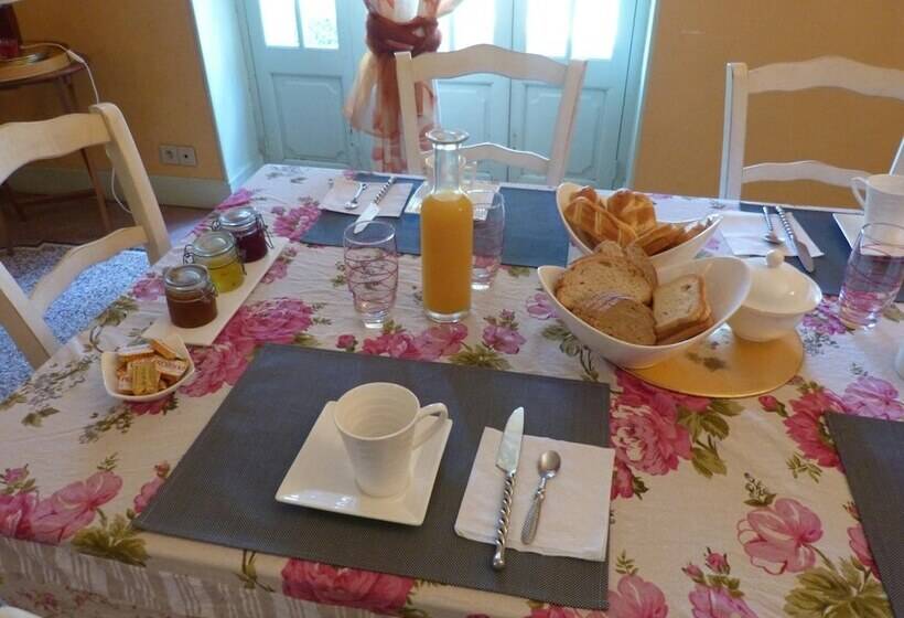 ベッドアンドブレックファースト Mas Moise