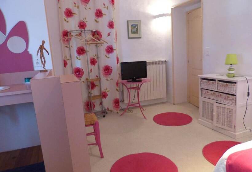 ベッドアンドブレックファースト Mas Moise