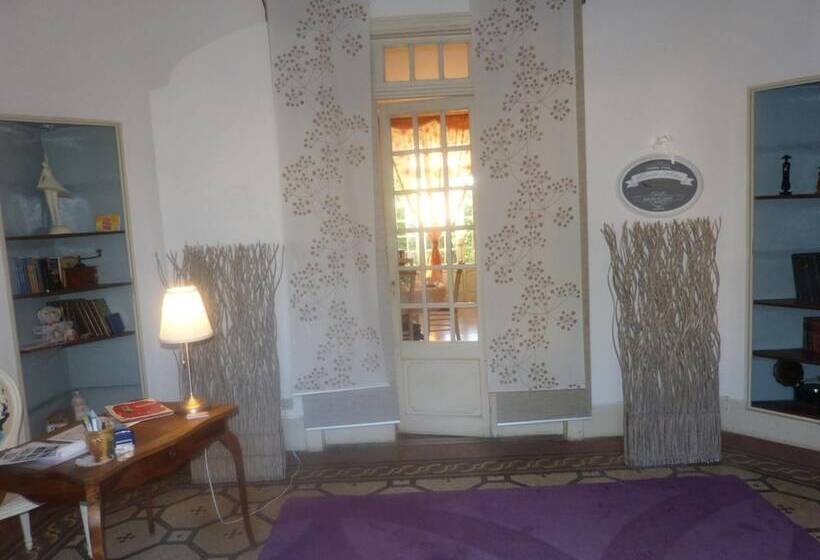 ベッドアンドブレックファースト Mas Moise