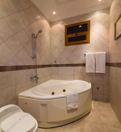 Boudl Al Nakheel