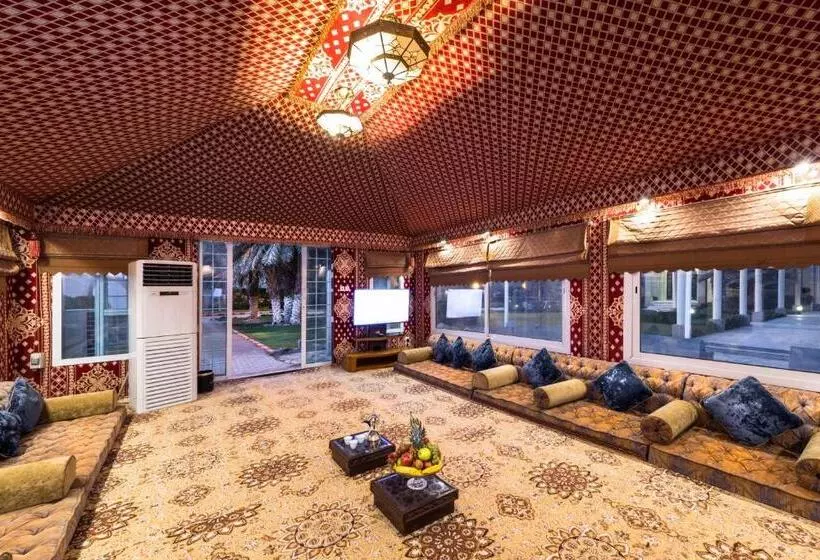 Boudl Al Nakheel