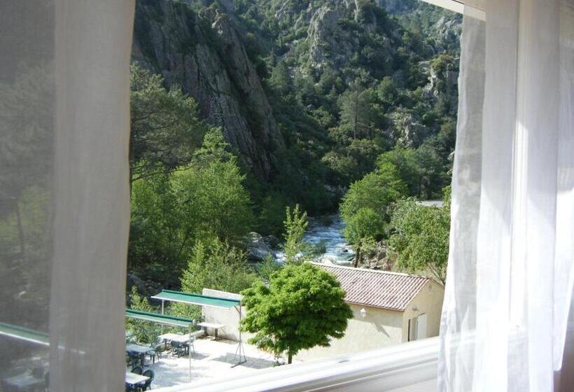 酒店 Arena Restaurant Le Refuge