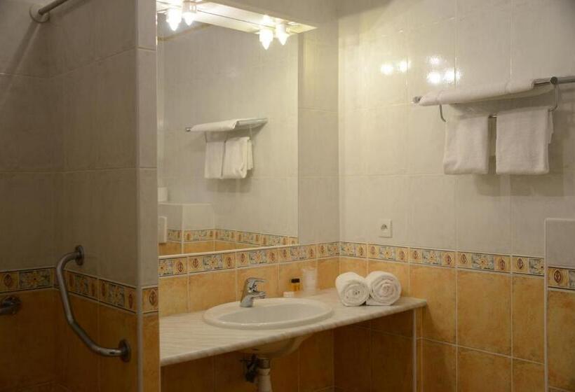 酒店 Arena Restaurant Le Refuge