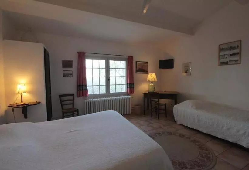 Hotelli Cacharel
