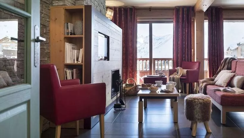 هتل Chalet Montana Airelles