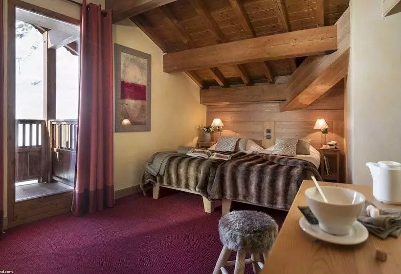 هتل Chalet Montana Airelles