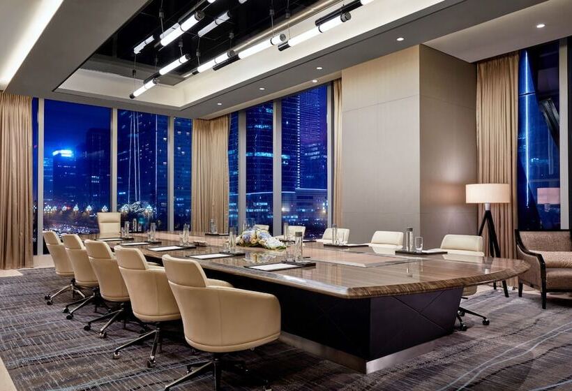 Отель Fairmont Chengdu