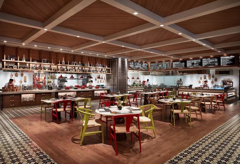 Отель Fairmont Chengdu