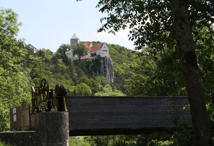 Отель Gasthof Zur Krone