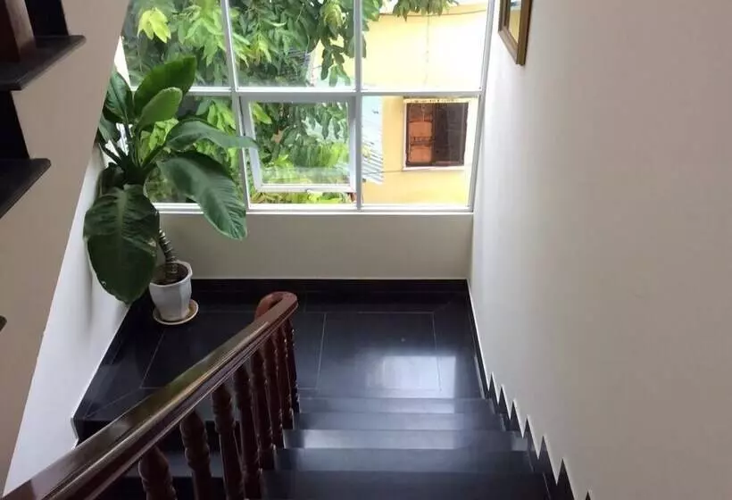 هتل Hoang Ngoc