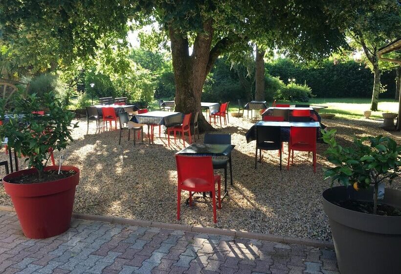 Отель L'art Dit Vin