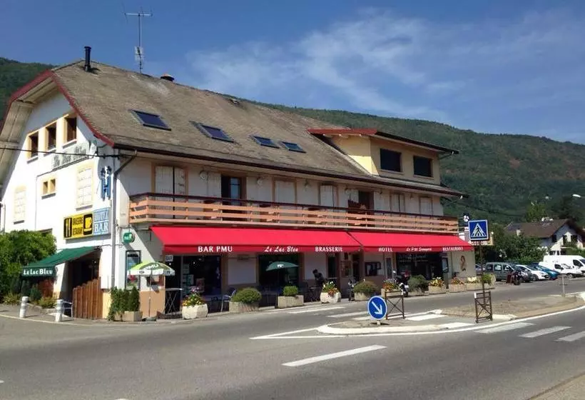 ホテル Hôtel Restaurant Le Lac Bleu