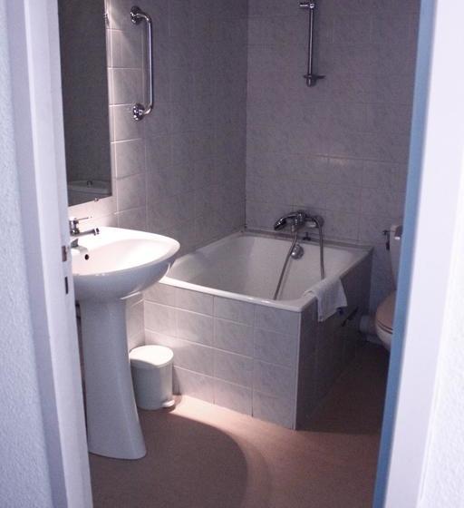 فندق Hôtel Restaurant Le Lac Bleu