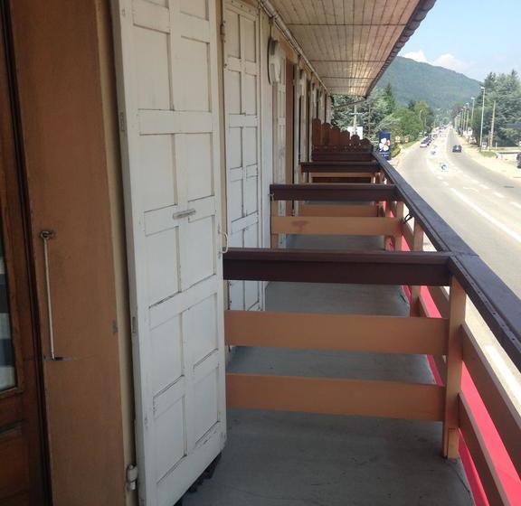 فندق Hôtel Restaurant Le Lac Bleu