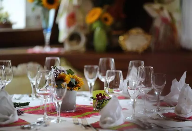 Hotelli Restaurant Rebstock