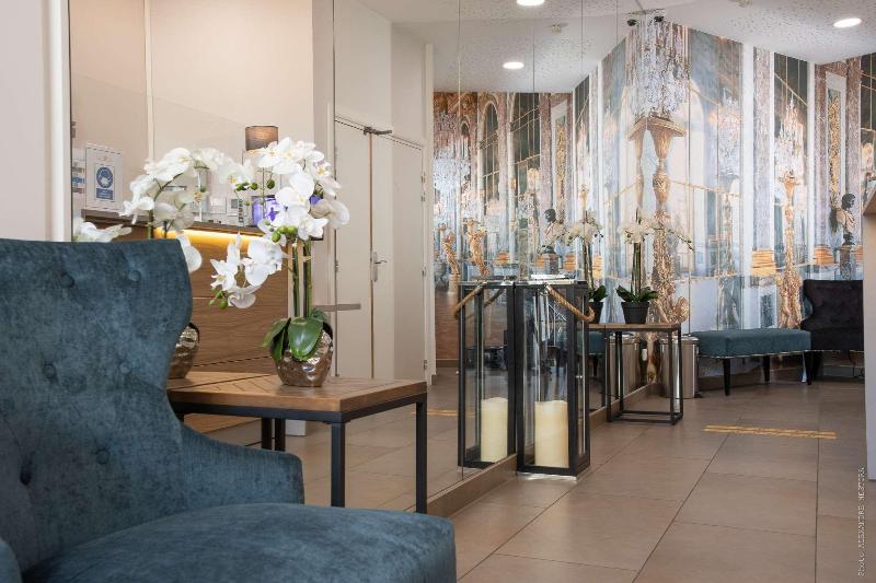 هتل Versailles Chantiers