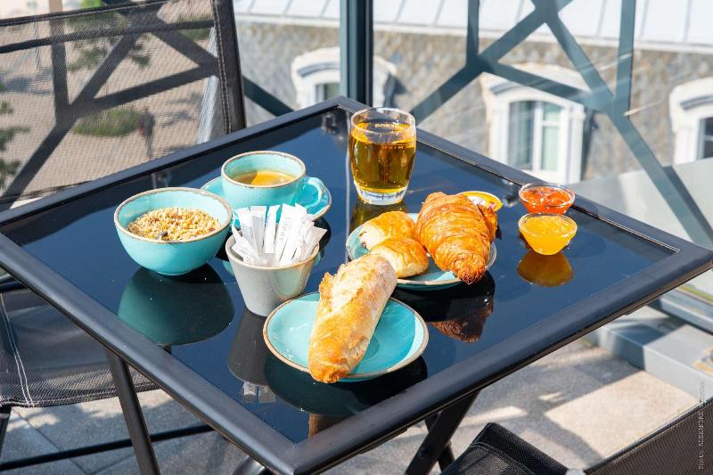 هتل Versailles Chantiers