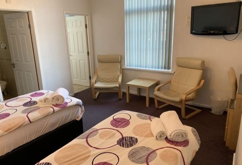 Pensionat Austins Self Service Guest House