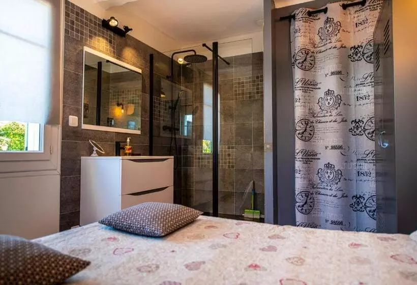 ベッドアンドブレックファースト Chambre D Hôtes Villa De La Sueur Au Bonheur