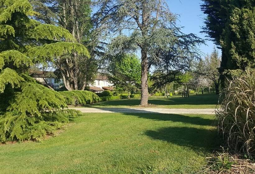 ベッドアンドブレックファースト Domaine De La Brette Chambres D Hôtes