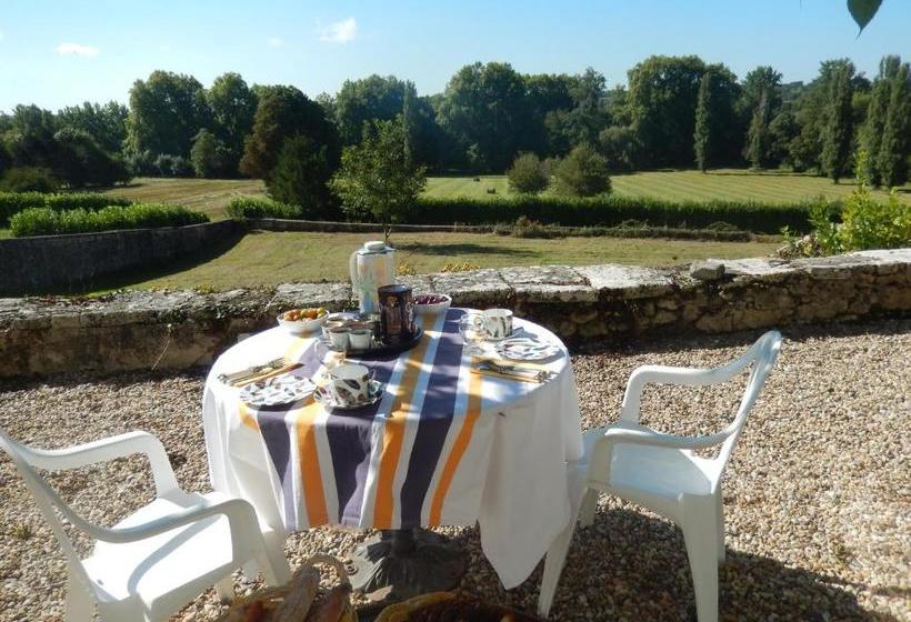 צימר Domaine De Puyrousse