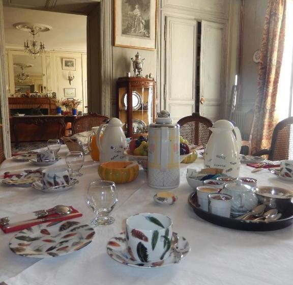 צימר Domaine De Puyrousse