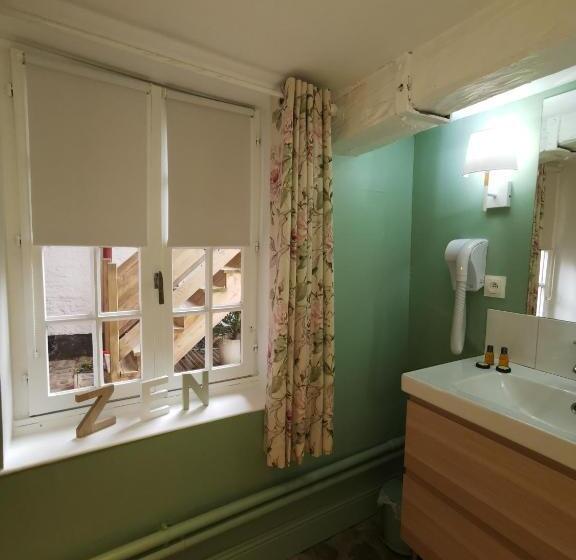 تختخواب و صبحانه La Tannerie De Montreuil