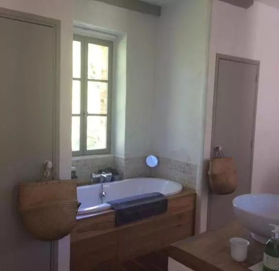 Aamiaismajoitus (B&B) Le Mas De Laval