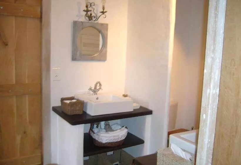 Aamiaismajoitus (B&B) Le Mas De Laval