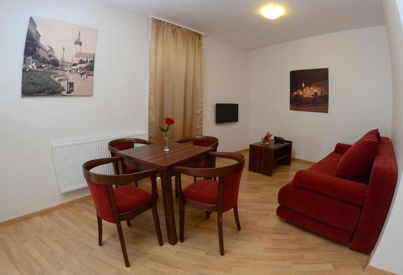 בית מלון כפרי Bélier