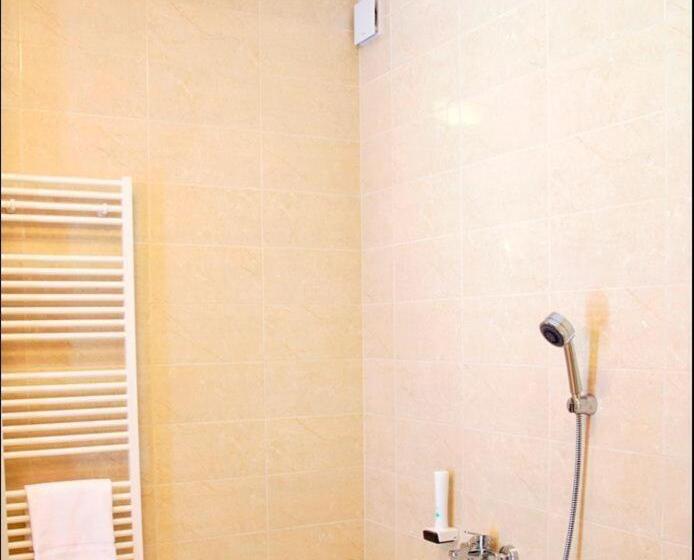 בית מלון כפרי Bélier