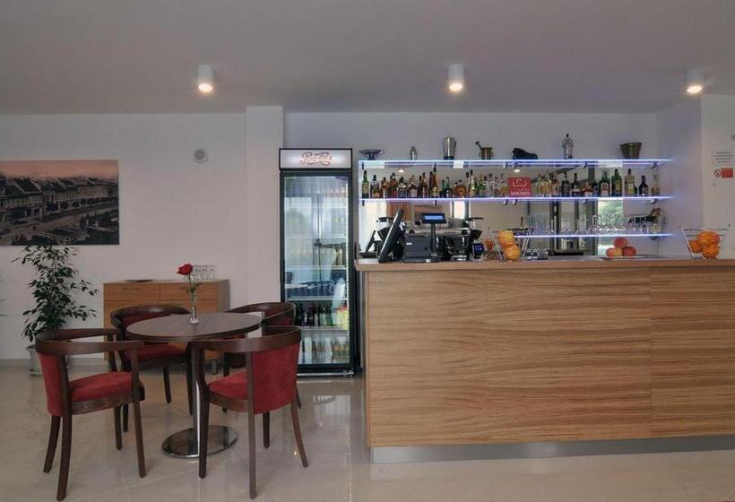 בית מלון כפרי Bélier