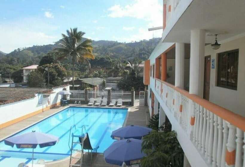 Szálloda Caribe La Vega