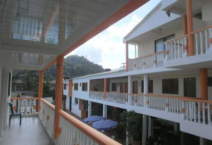 Szálloda Caribe La Vega