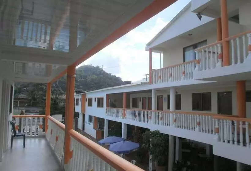 Hotelli Caribe La Vega