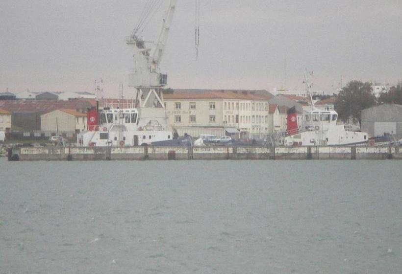 هتل Hôtel La Jetée Sud