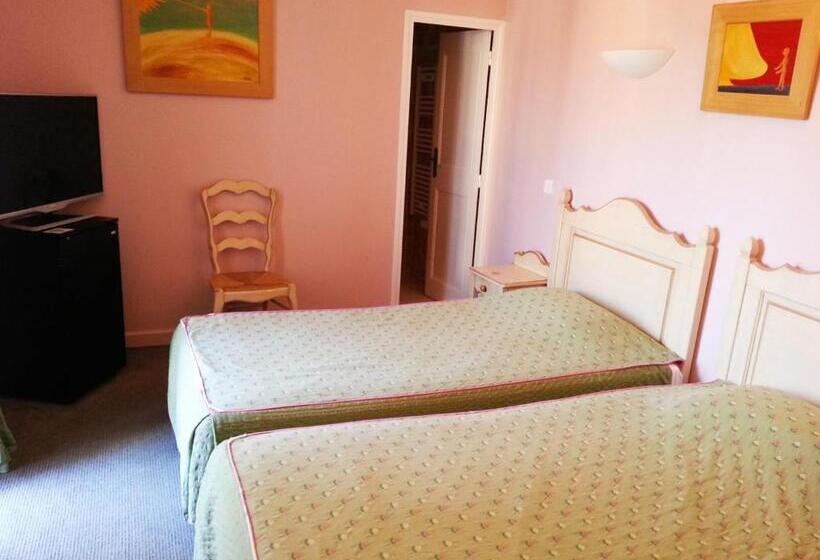 فندق Hôtel Les Palmiers