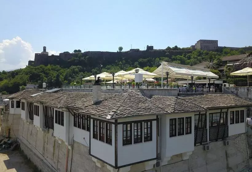 هتل Kodra