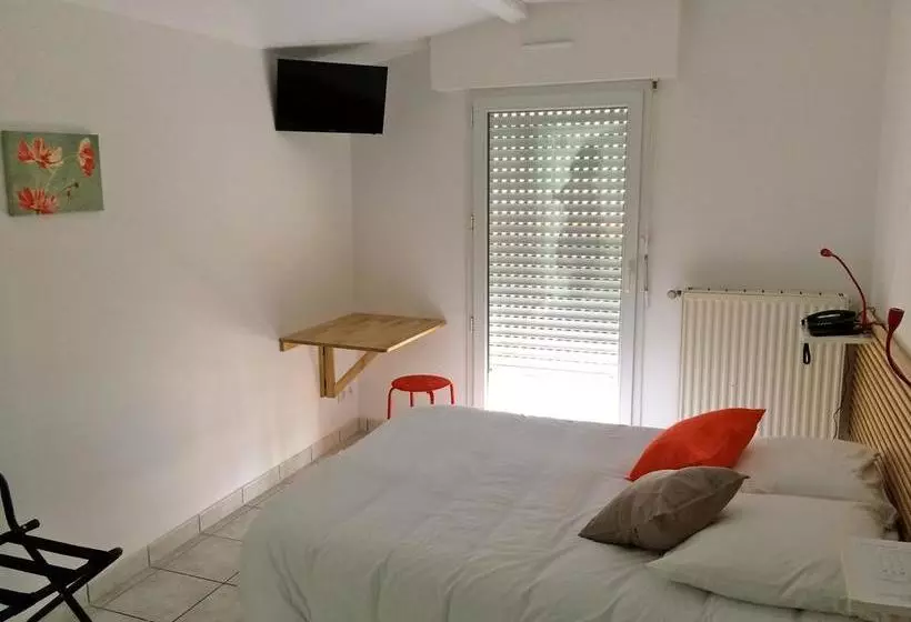 هتل L Hôtel Des Bois Verts