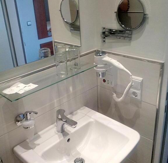 فندق Restaurant Lutkebohmert