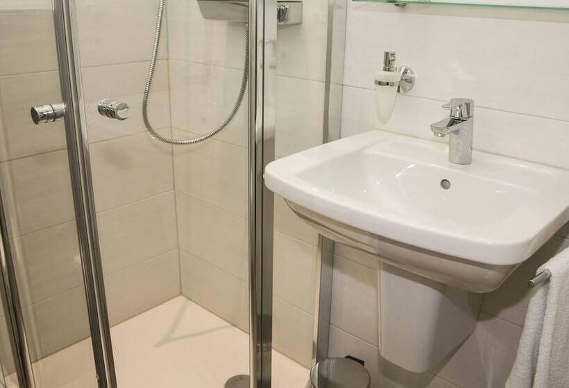 فندق Restaurant Lutkebohmert