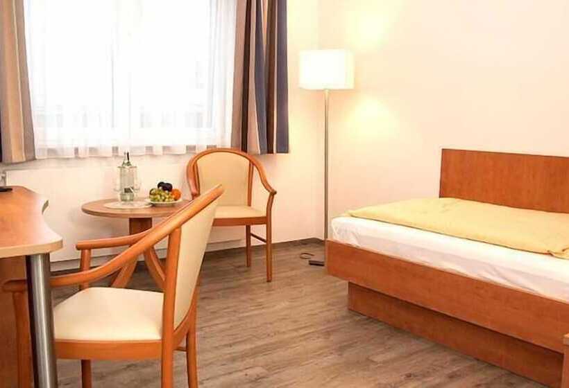 فندق Restaurant Lutkebohmert