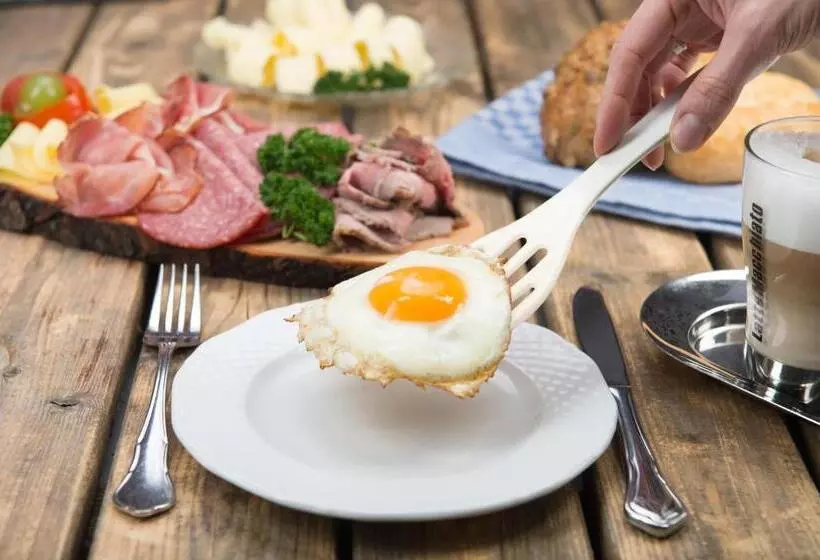 Hotelli & Restaurant Waldcafe Hettstedt