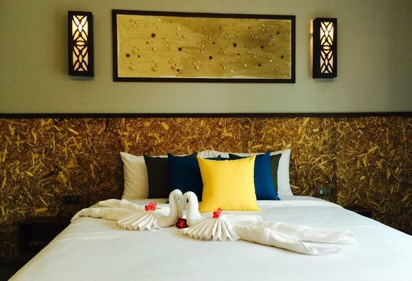 Otel The Hip Resort @ Phi Phi